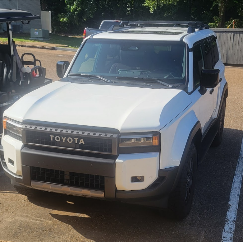land cruiser.png