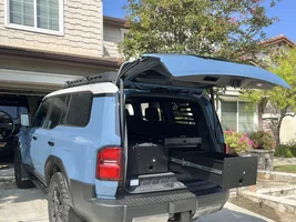 Drawer system and fridge slider