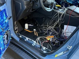 LC Trim base level stereo