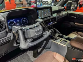 Steering wheel swap