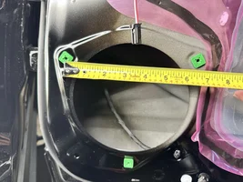 LC Trim base level stereo