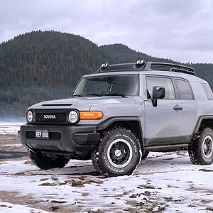 2013-fj-cement-gray-tractionlife.jpg