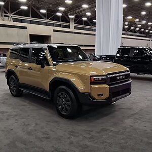LAND CRUISER TRAIL DUST DALLAS.JPG