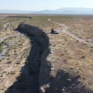 dji_fly_20250423_170011_0_1745454446527_video_cache.mp4