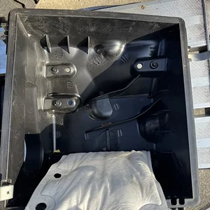 23 Airbox 2.jpeg