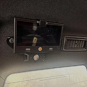 10 EcoFlow Remote1.JPG