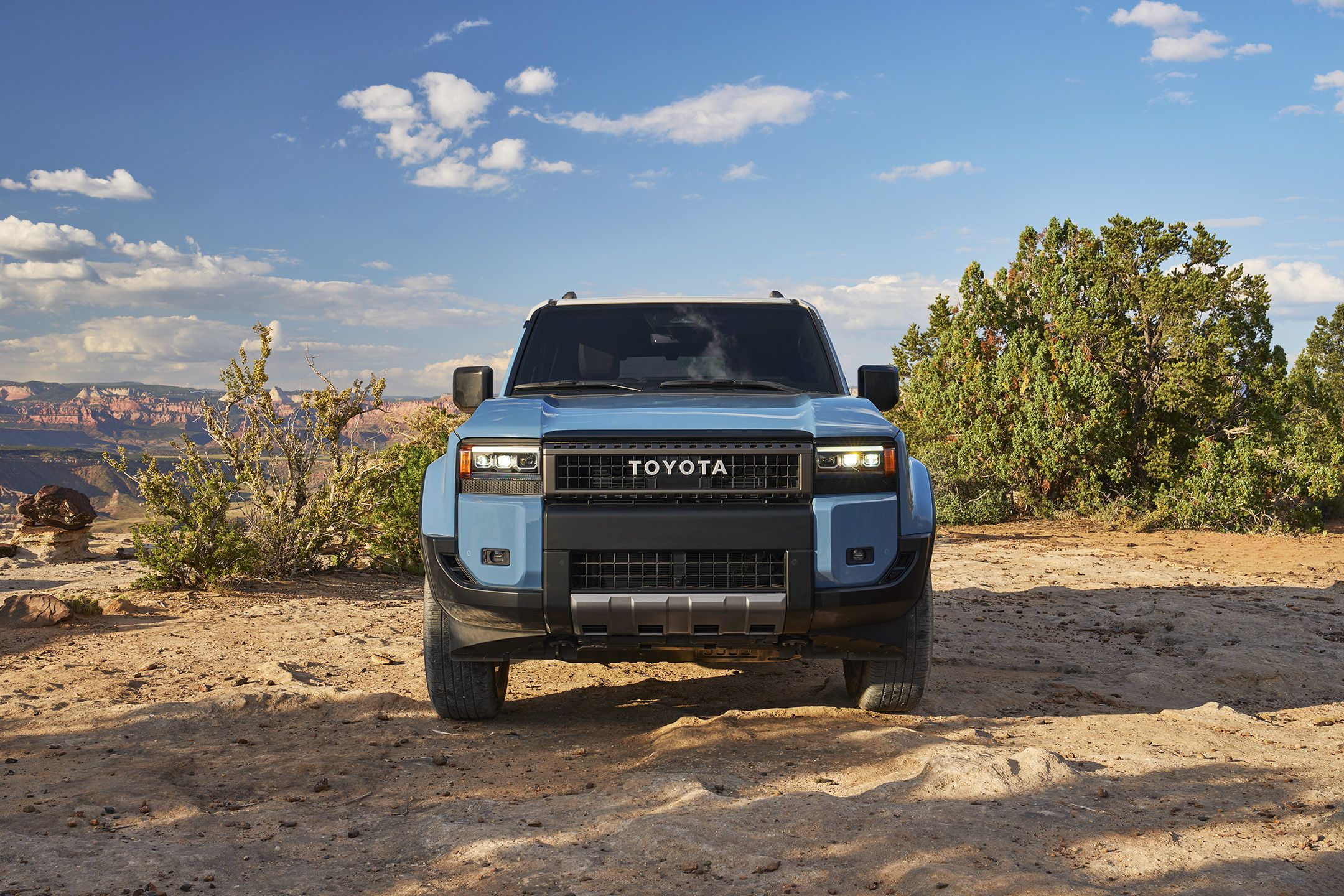 2024_Toyota_Land_Cruiser_003.jpg