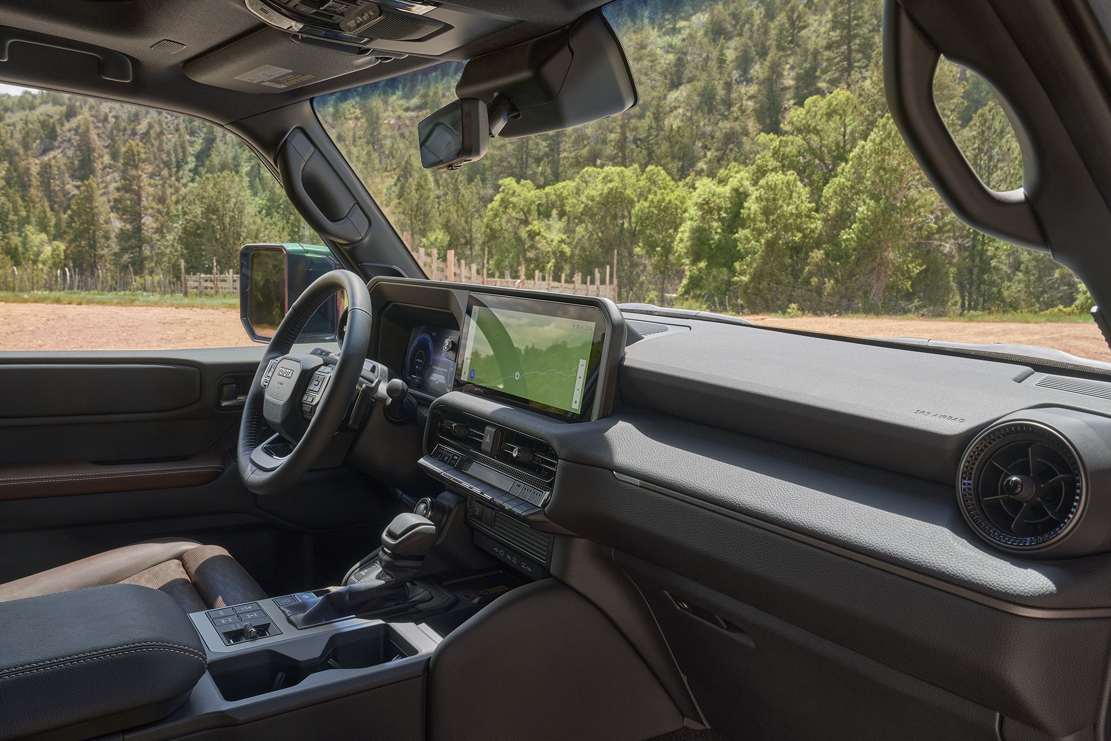 2024_Toyota_Land_Cruiser_015.jpg
