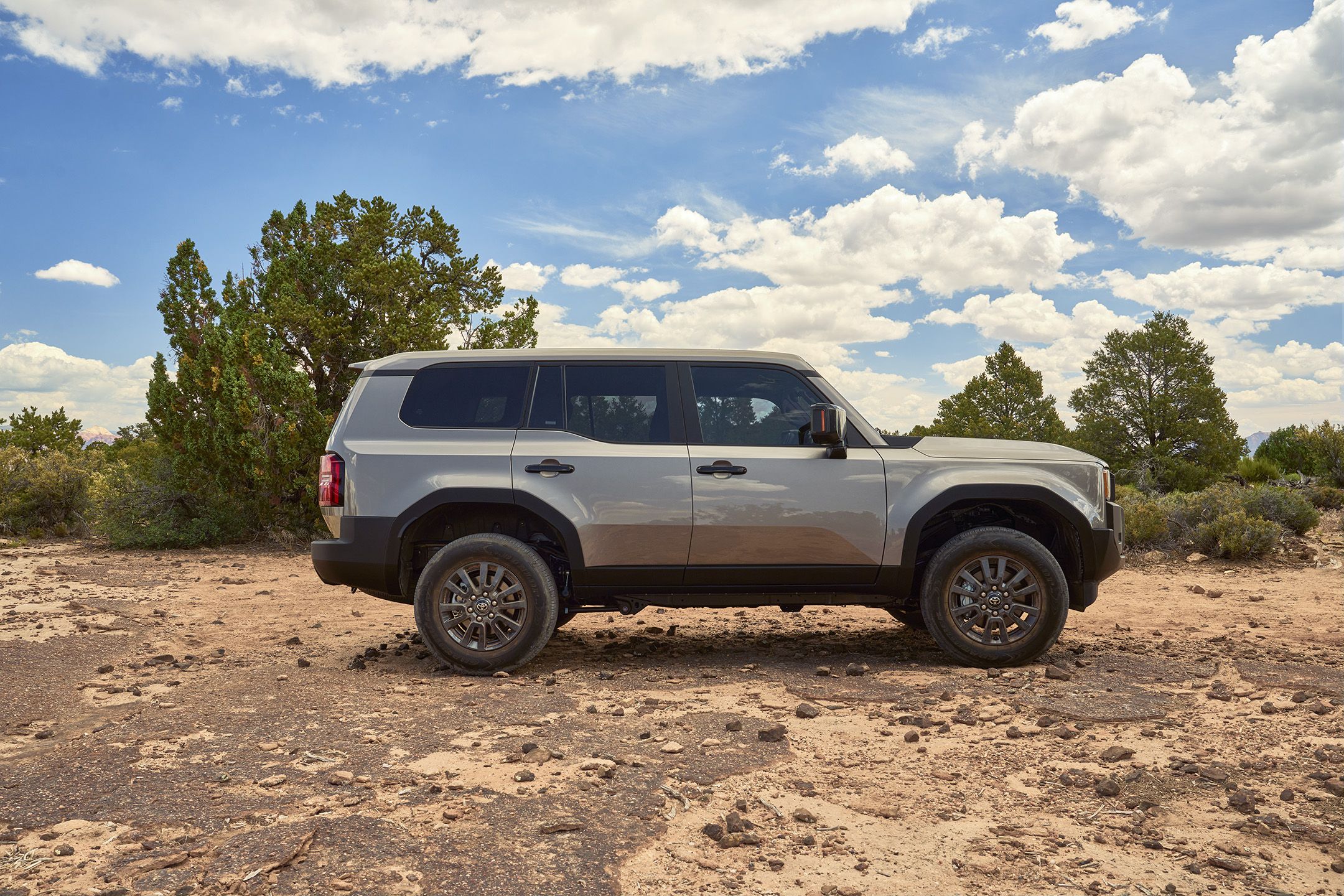 2024_Toyota_Land_Cruiser_1958_006.jpg