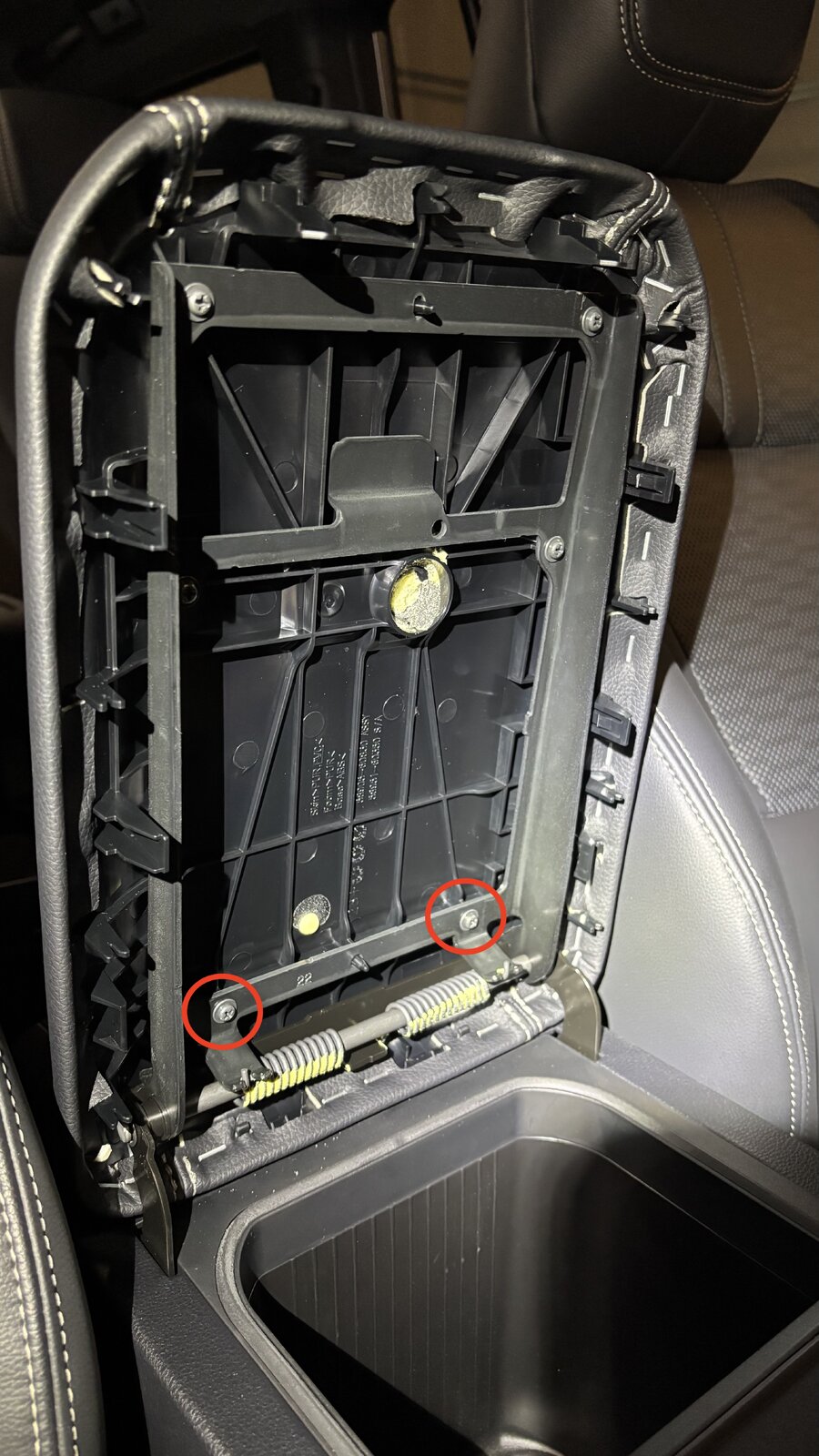 Coolbox Lid Fix.jpg