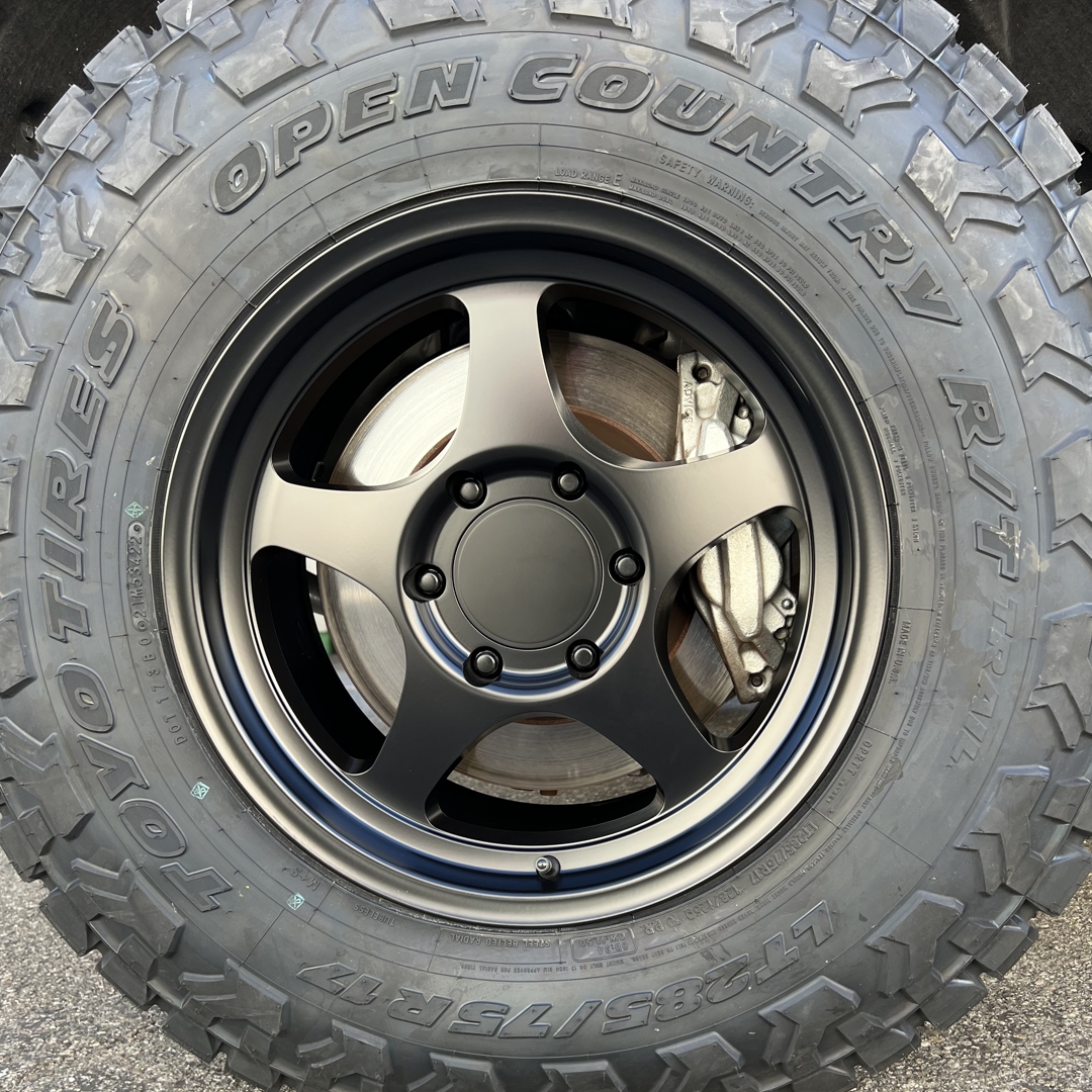 FN5579639N255 with 295-75R17 Toyo Rugged RT (4).jpg