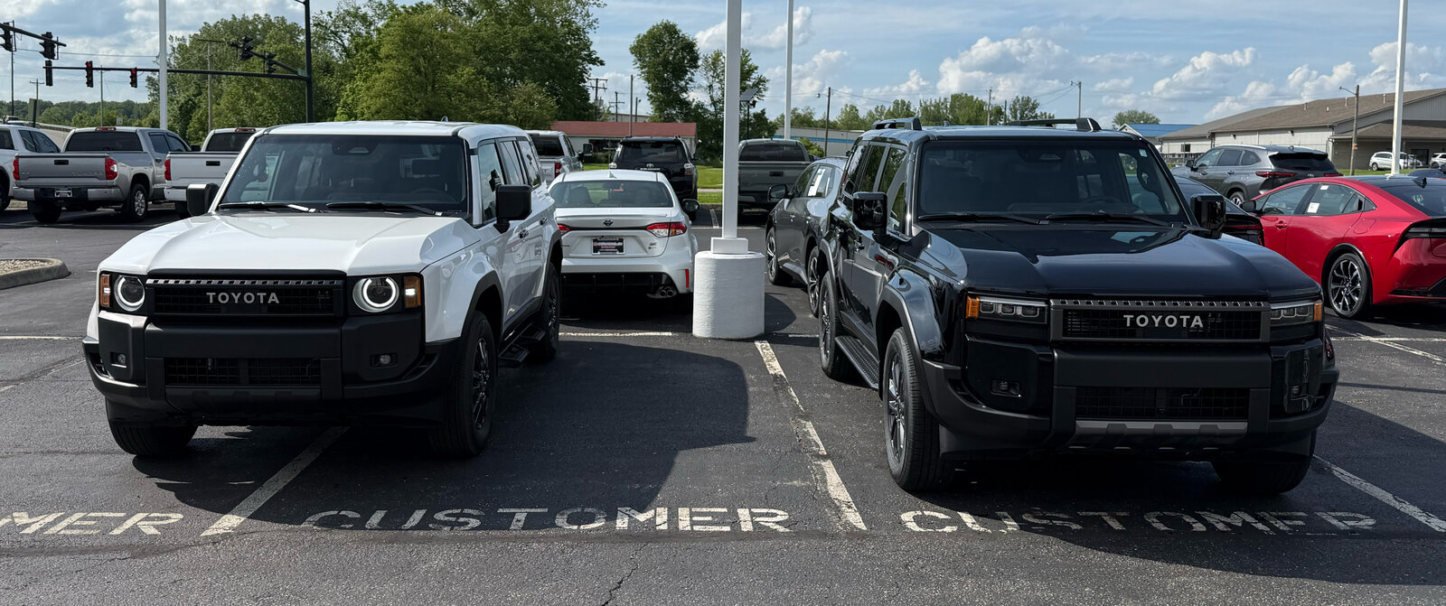 land-cruiser-old-and-new.jpg