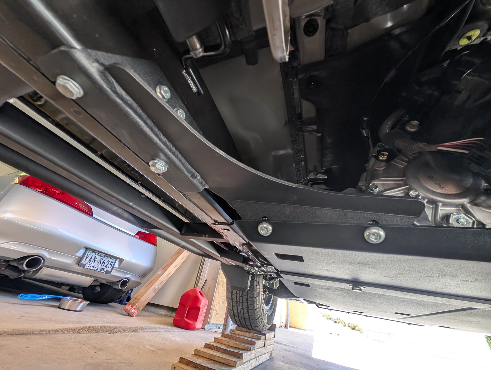 Transfer Case Bracket.jpg